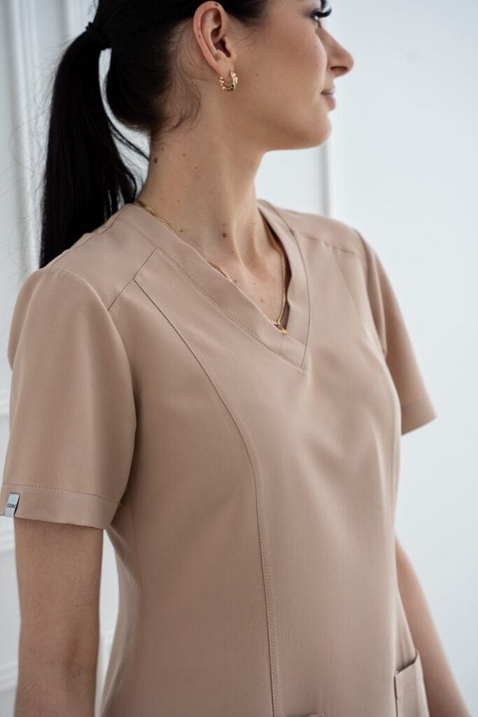 Bluza Medyczna – Cappuccino Scrabme Slit Pocket