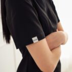 Bluzka Medyczna Premium – Black Scrabme – Slit Pocket-1