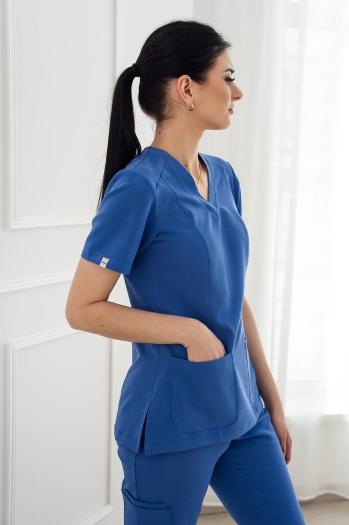 Bluza Medyczna – Blue Scrabme Front Pocket
