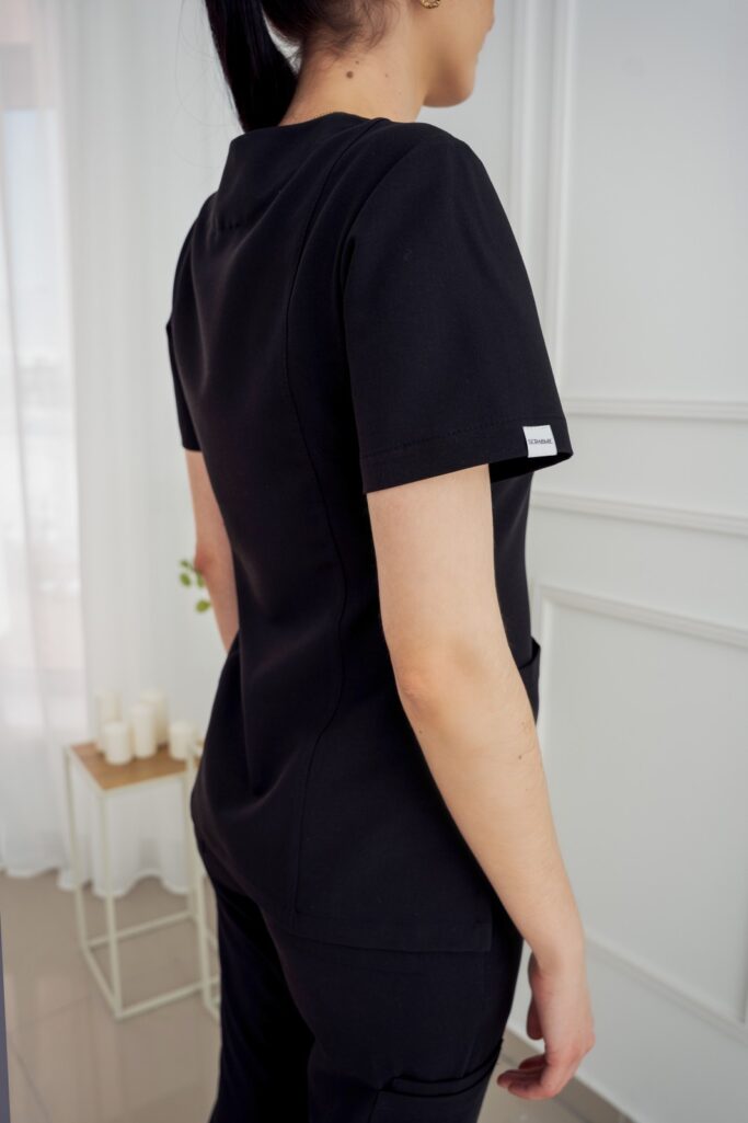 Bluza Medyczna – Black Scrabme Front Pocket