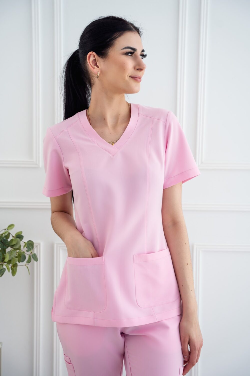 bluza-medyczna-kafel-sweet-pink-scrabme bluza medyczna