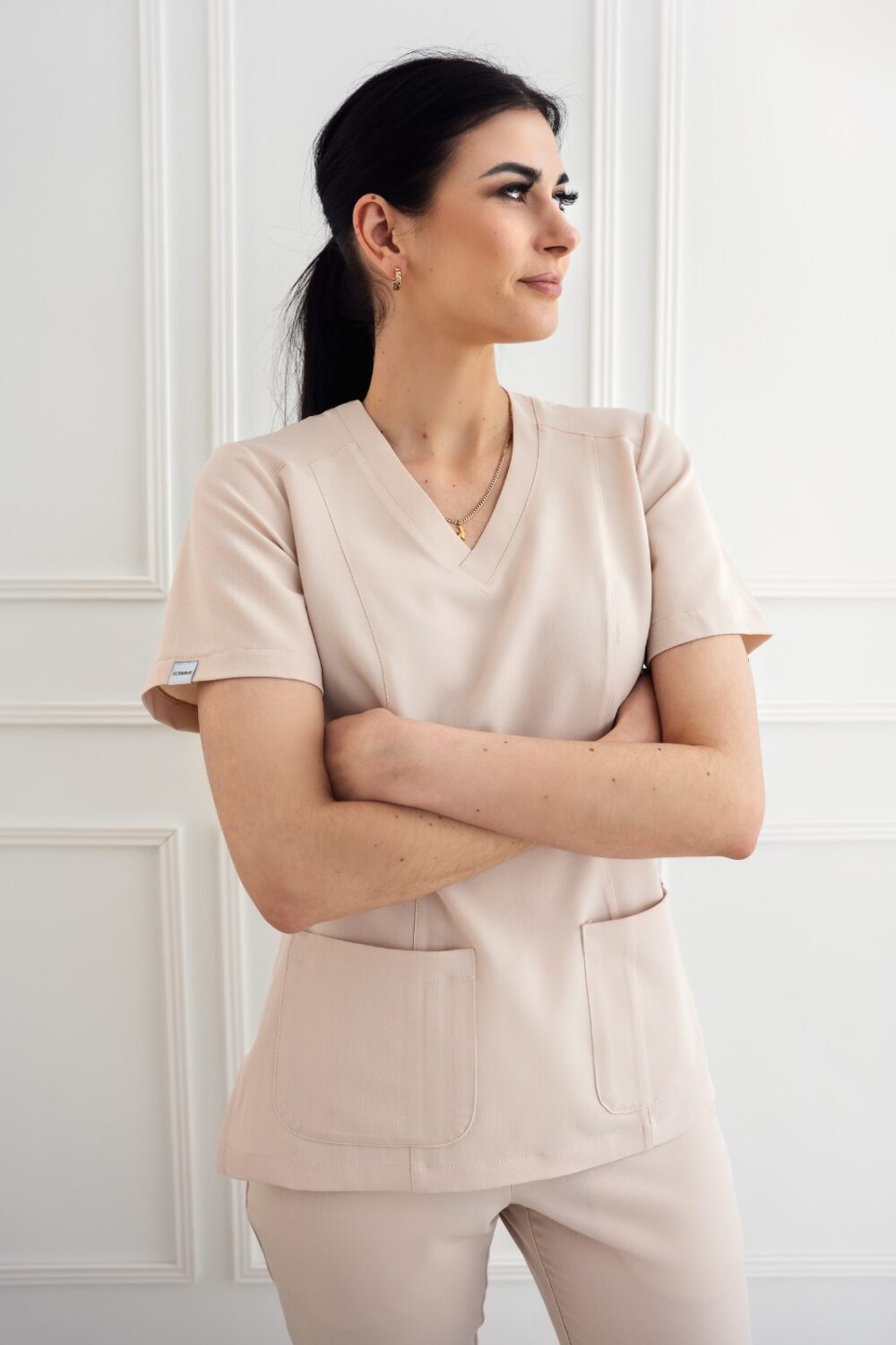 sweatshirt-medical-latte-kafel-scrabme bluza medyczna bluza kosmetyczna