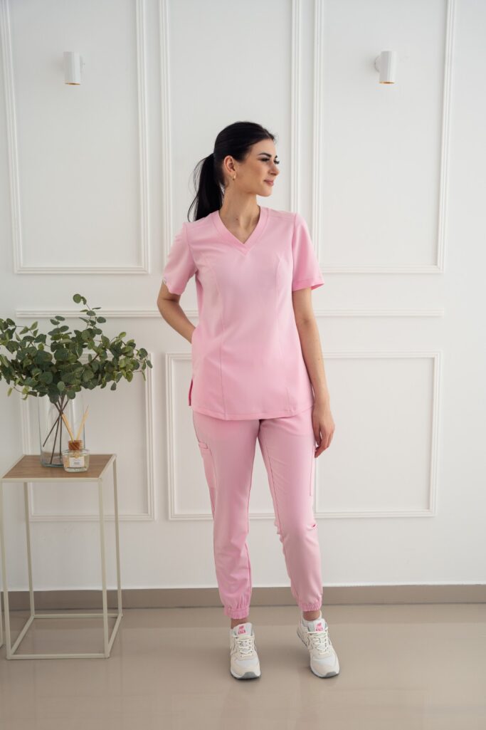 Bluza Medyczna – Sweet Pink Scrabme - Slit Pocket
