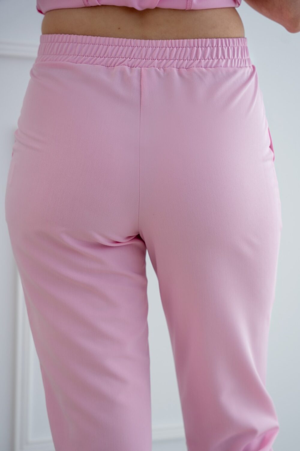 spodnie-proste-3-slodki-roz-scrabme spodnie-proste-3-slodki-roz-scrabme