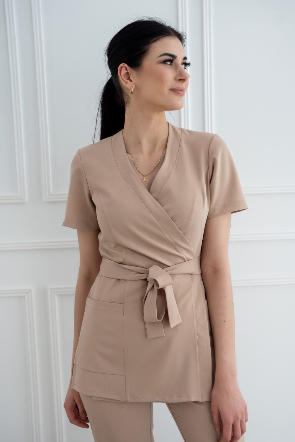 tunika-medyczna-cappuccino-kafel-scrabme tunika medyczna