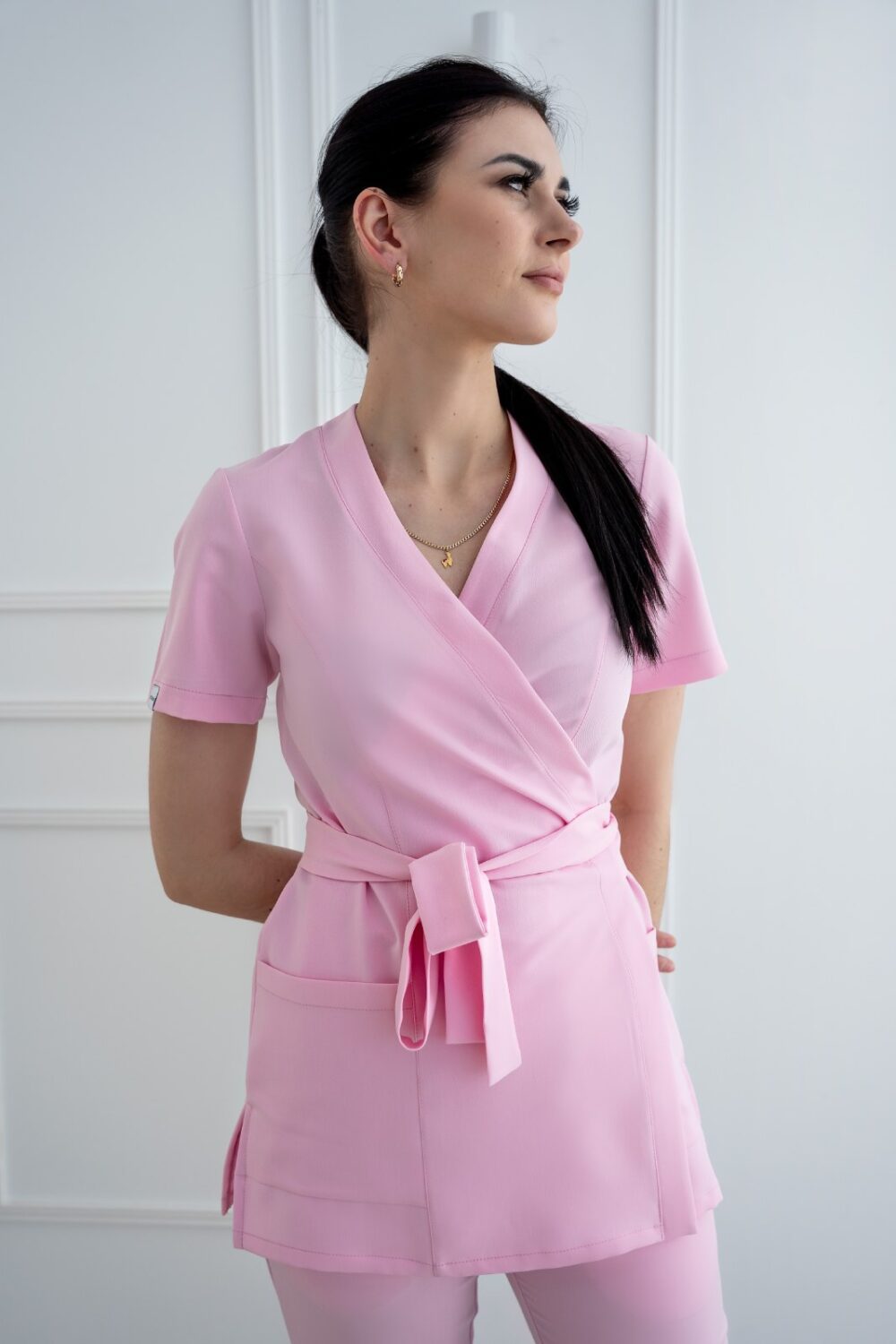 tunika-medyczna-kafel-sweet-pink-scrabme tunika medyczna bluza medyczna