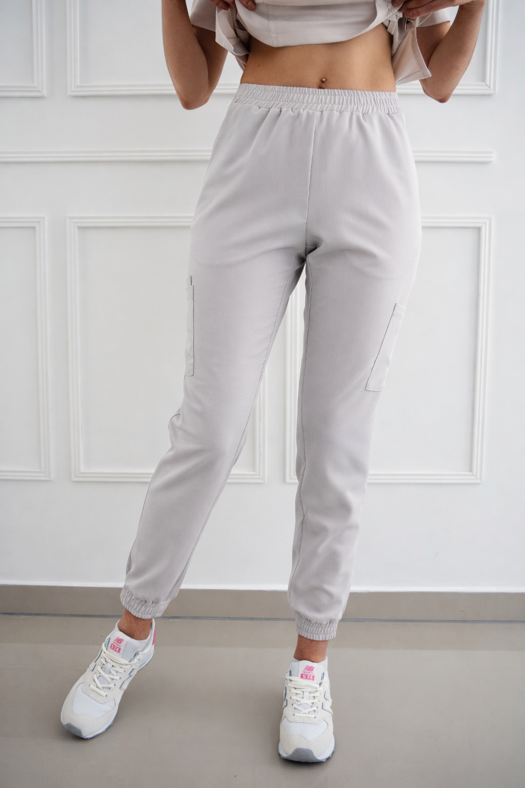 spodnie medyczne joggery silver grey