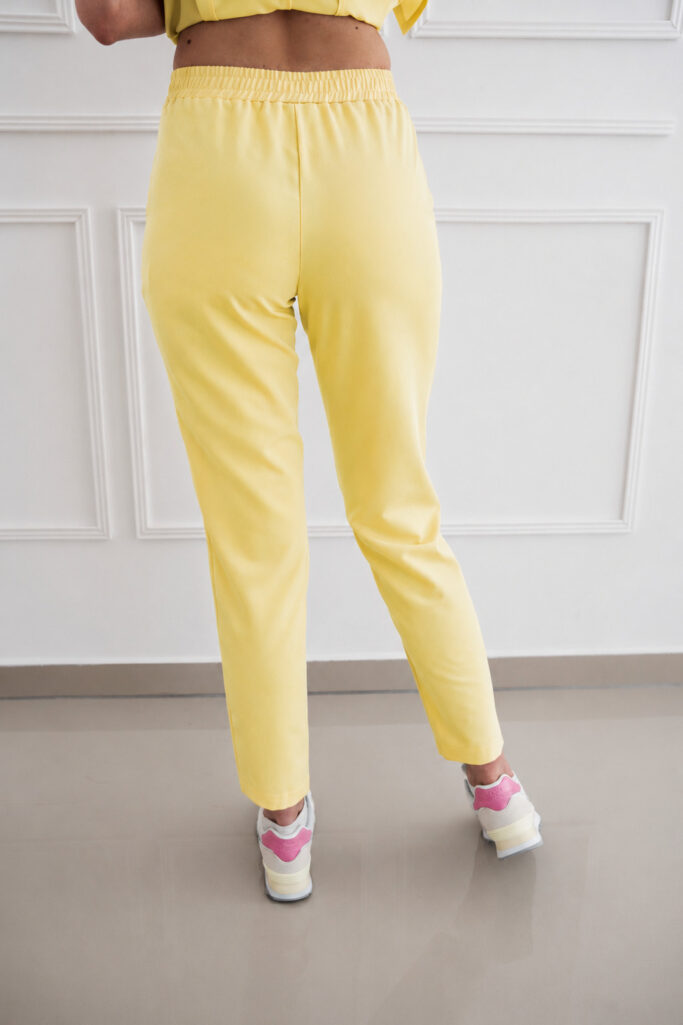 Spodnie Medyczne Proste – Butter Yellow Scrabme